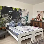 Zur Alten Waage Apartman *